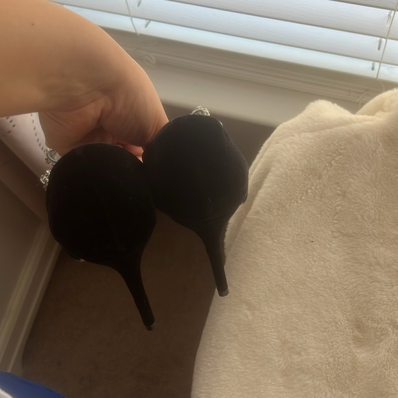 Kurt Geiger London Belgravia Bow Pumps Black - Picture 17 of 17